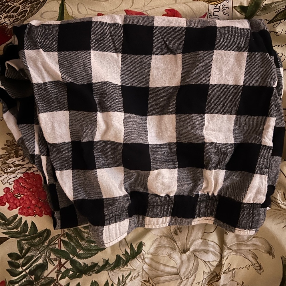 NWOT Old Navy Men’s Black and White Buffalo Plaid Flannel Pajama Pants XXL